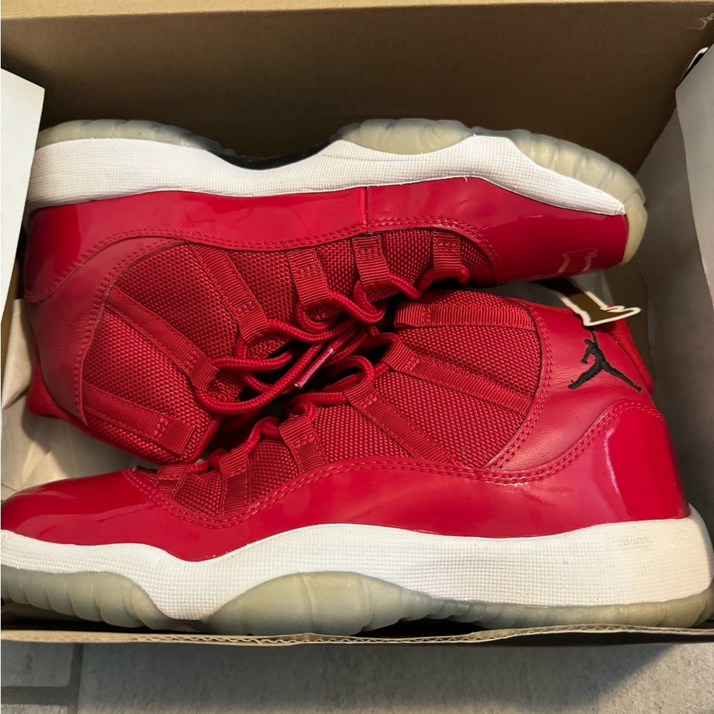 air jordan retro 11 red patent leather